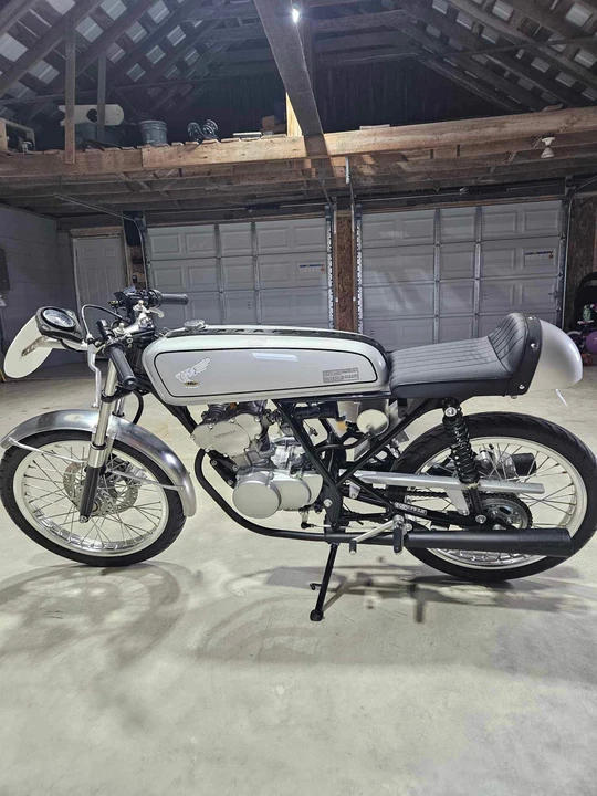 2004 Honda CB50R - Image 6 of 31