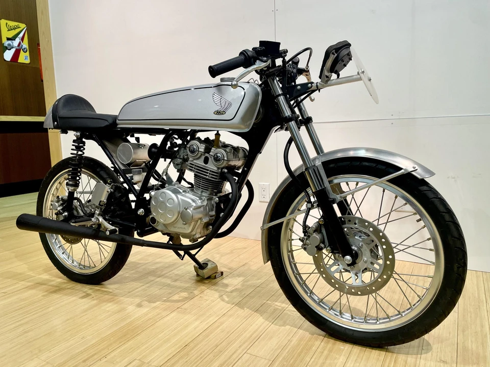 2004 Honda CB50R - Image 7 of 31