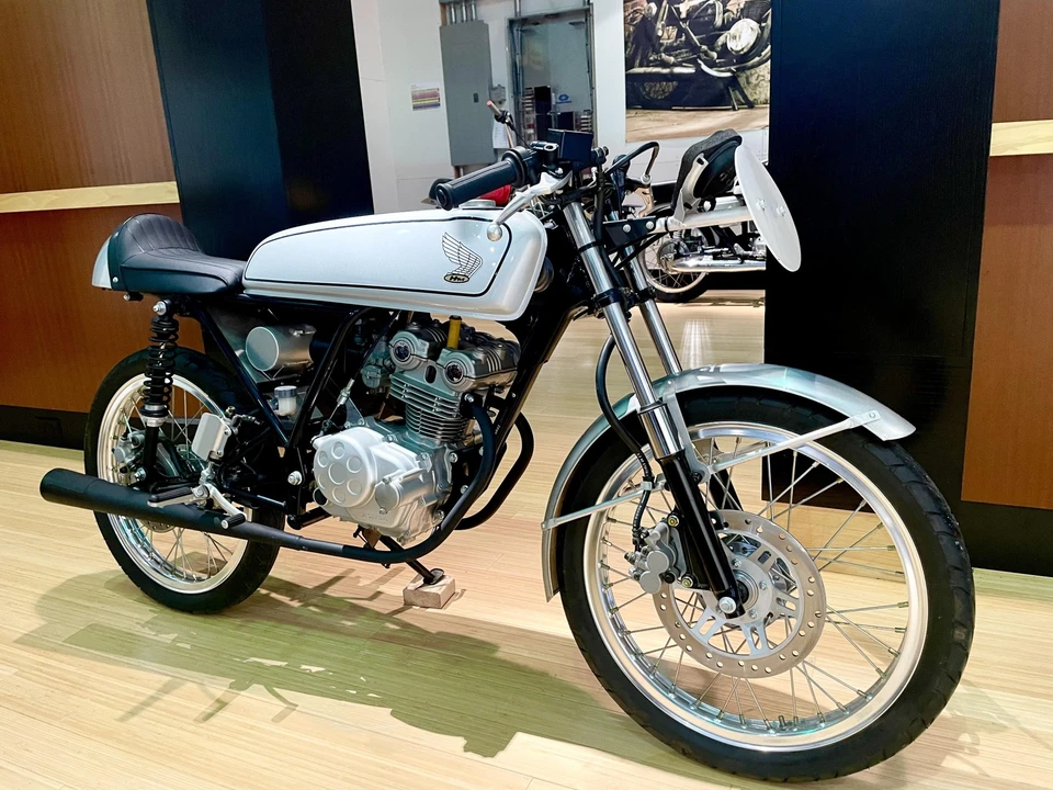 2004 Honda CB50R - Image 13 of 31