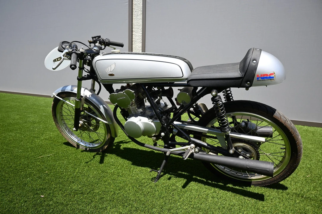 2004 Honda CB50R - Image 6 of 20