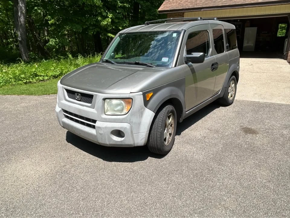 2004 Honda Element - Image 3 of 12