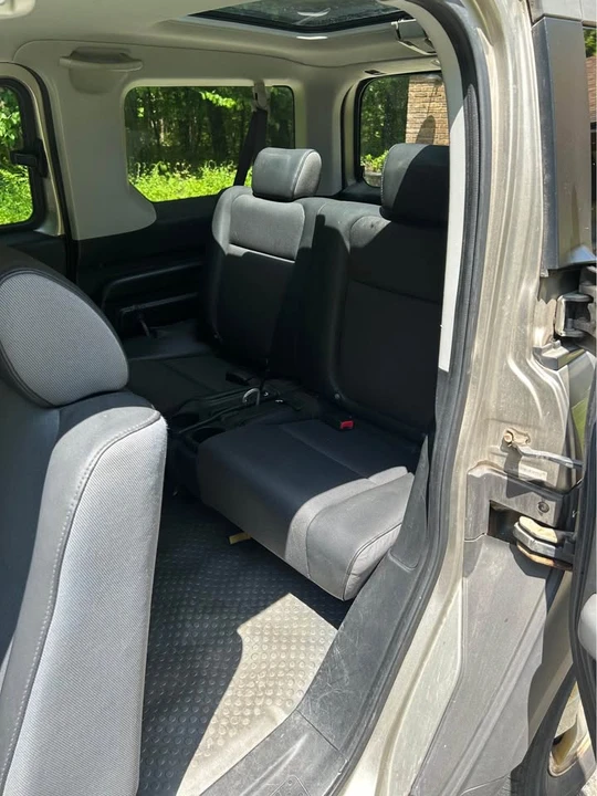 2004 Honda Element - Image 8 of 12