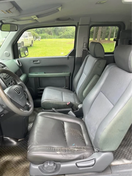 2004 Honda Element - Image 4 of 12