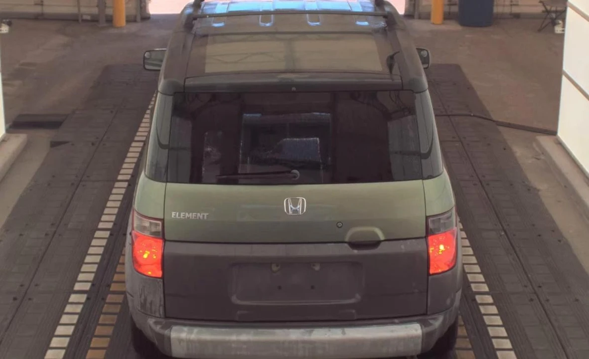 2004 Honda Element - Image 5 of 13