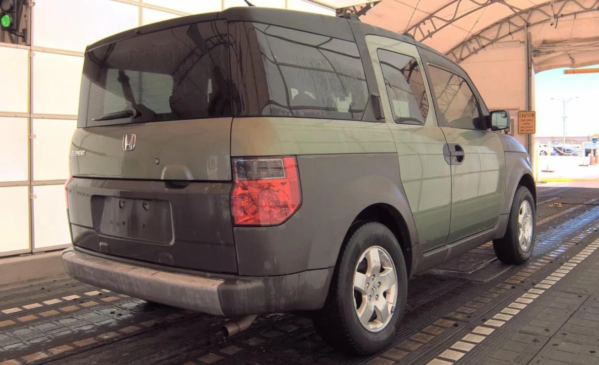 2004 Honda Element - Image 4 of 13