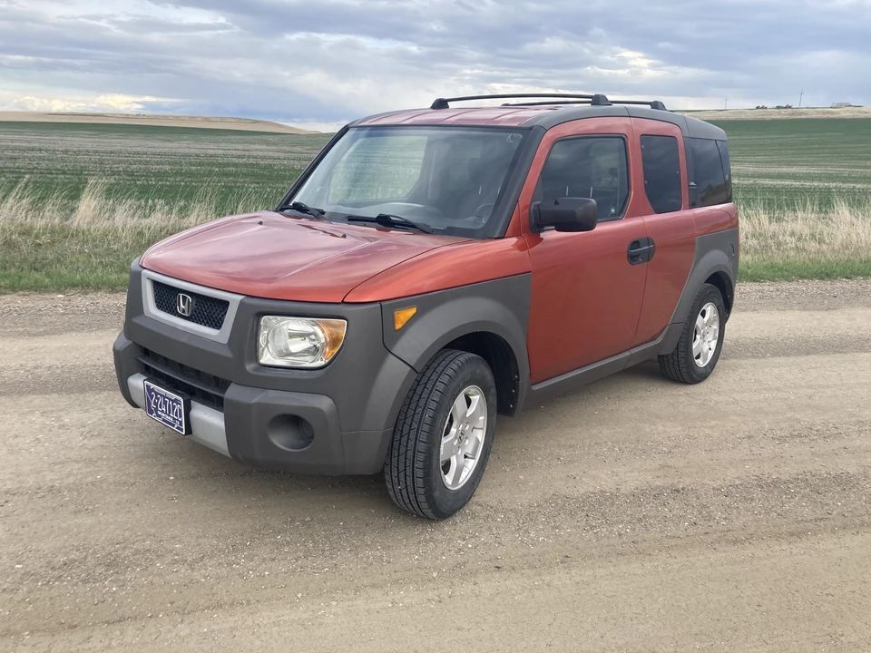 2004 Honda Element - Image 2 of 31