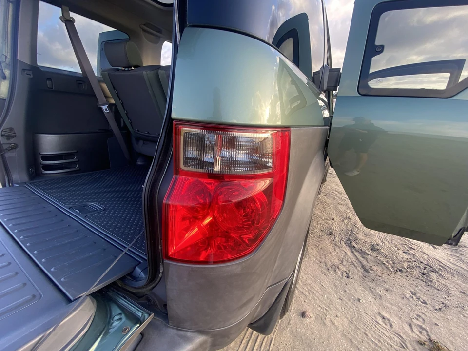 2004 Honda Element - Image 12 of 31
