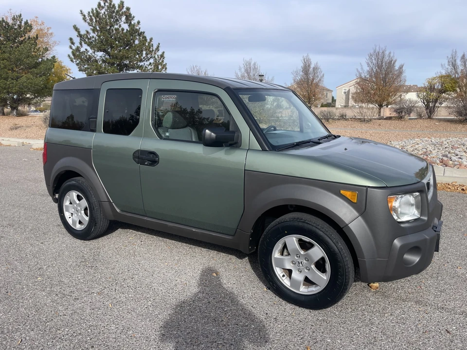 2004 Honda Element - Image 2 of 31