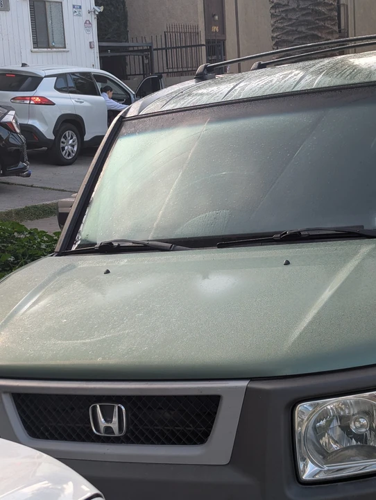 2004 Honda Element - Image 2 of 9