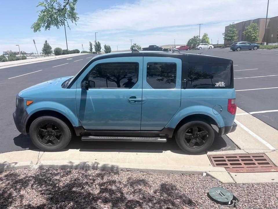 2004 Honda Element - Image 2 of 10