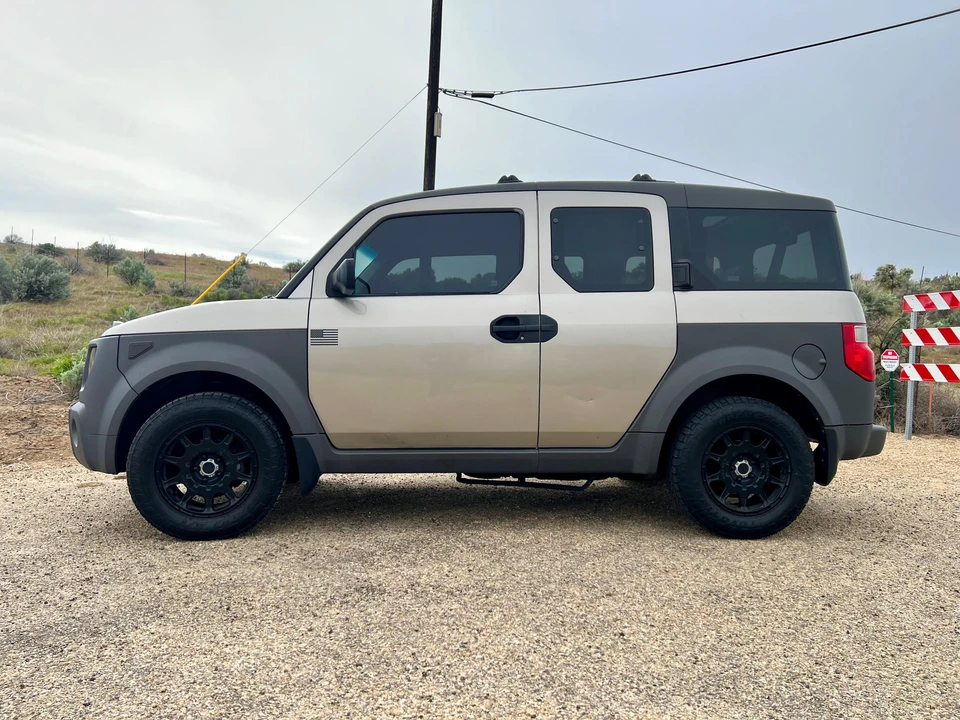 2004 Honda Element - Image 9 of 31