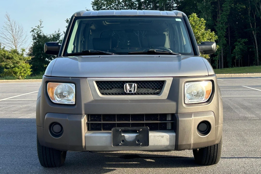 2004 Honda Element - Image 2 of 31