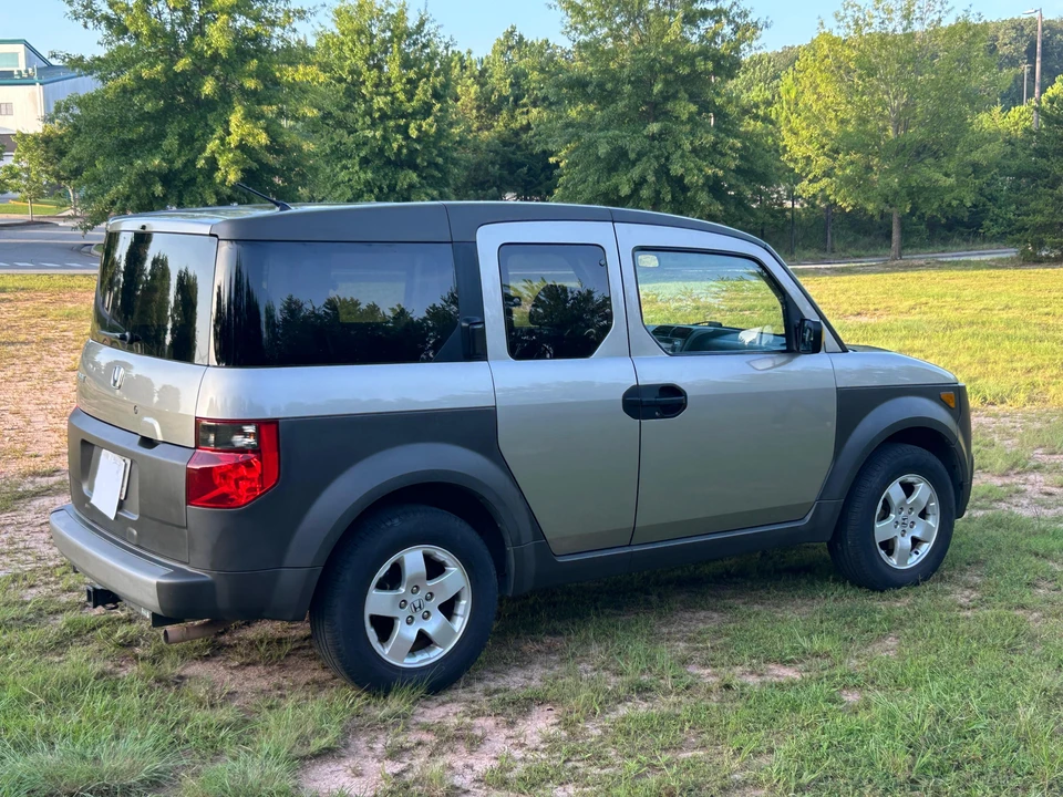 2004 Honda Element - Image 13 of 31