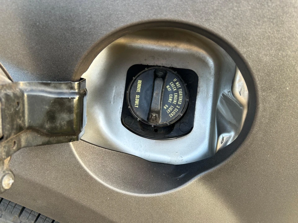 2004 Honda Element - Image 25 of 31