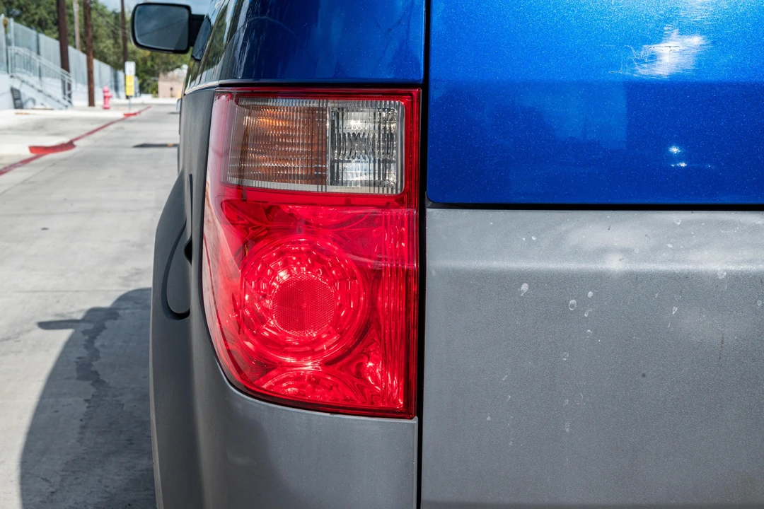 2004 Honda Element - Image 17 of 31