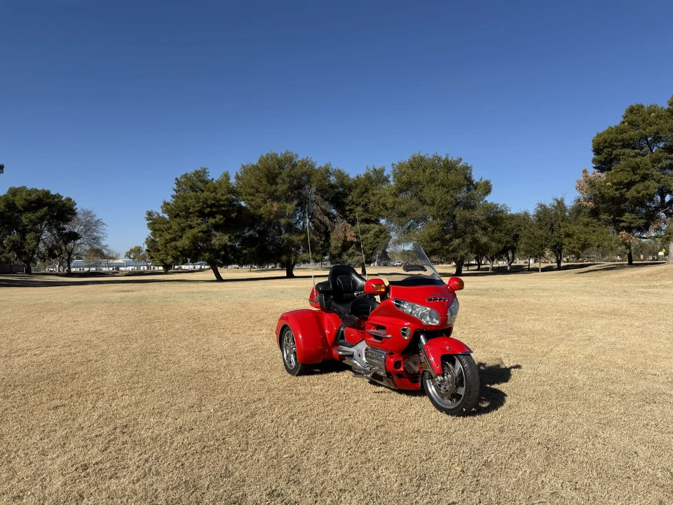 2004 Honda Gold Wing - Image 6 of 31
