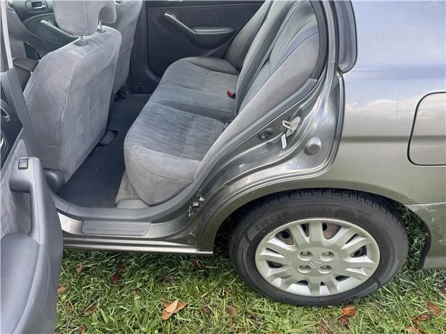2004 Honda Civic 7th Gen - Image 11 of 21