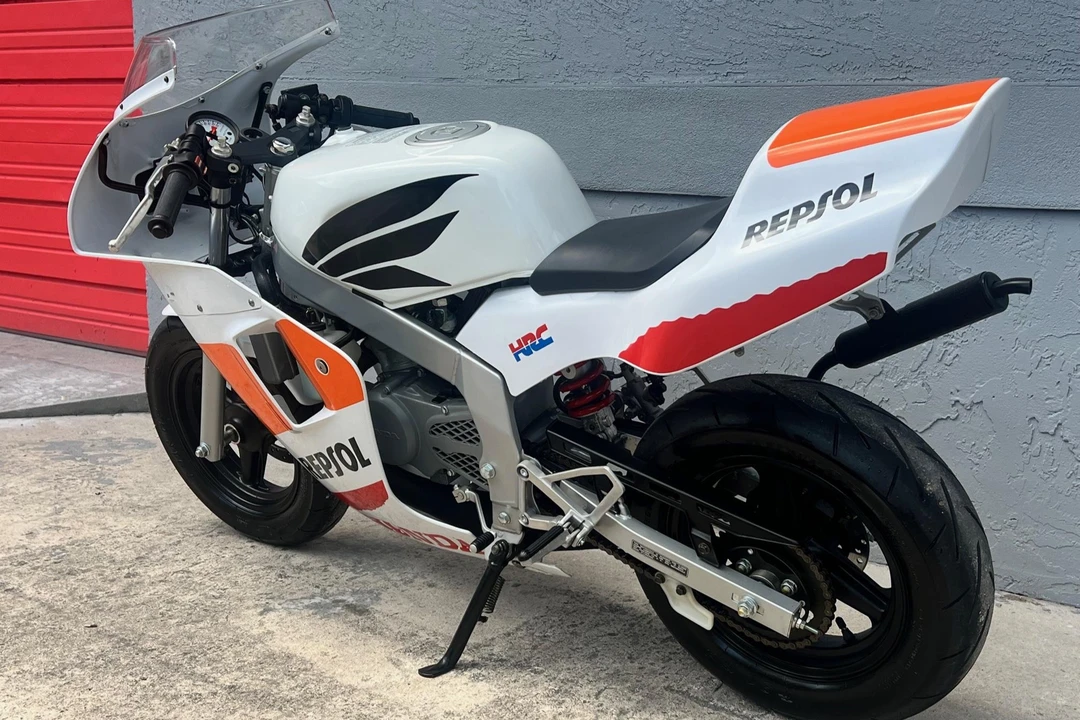 2004 Honda NSR - Image 13 of 31