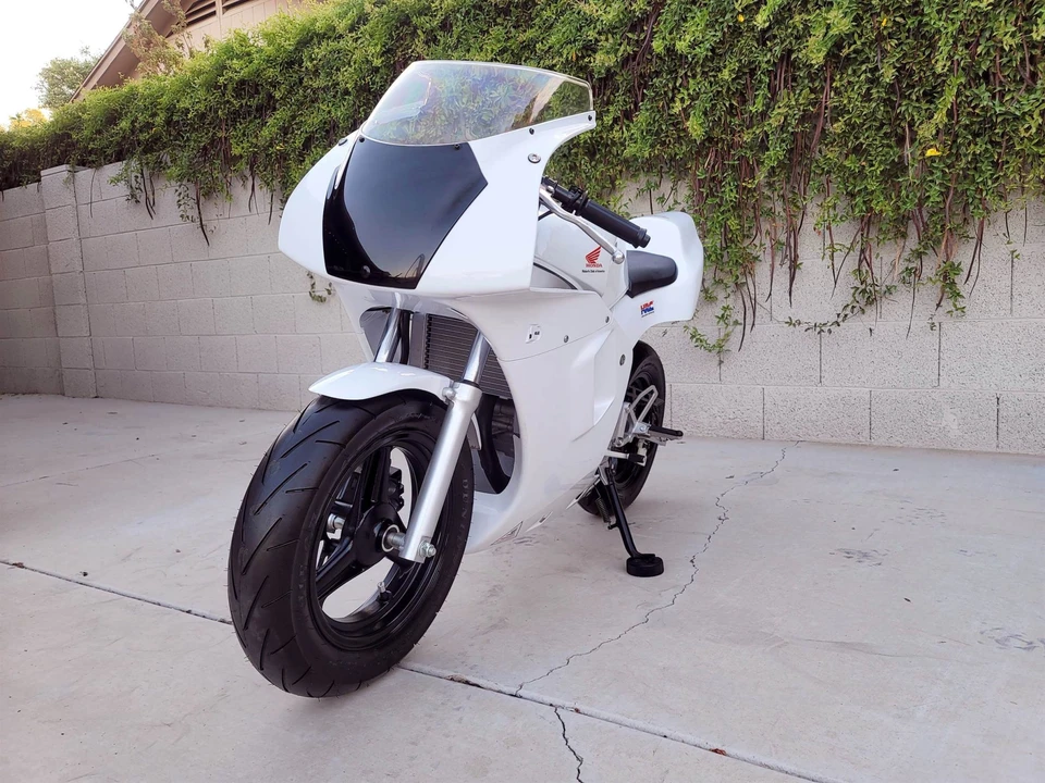2004 Honda NSR - Image 2 of 31