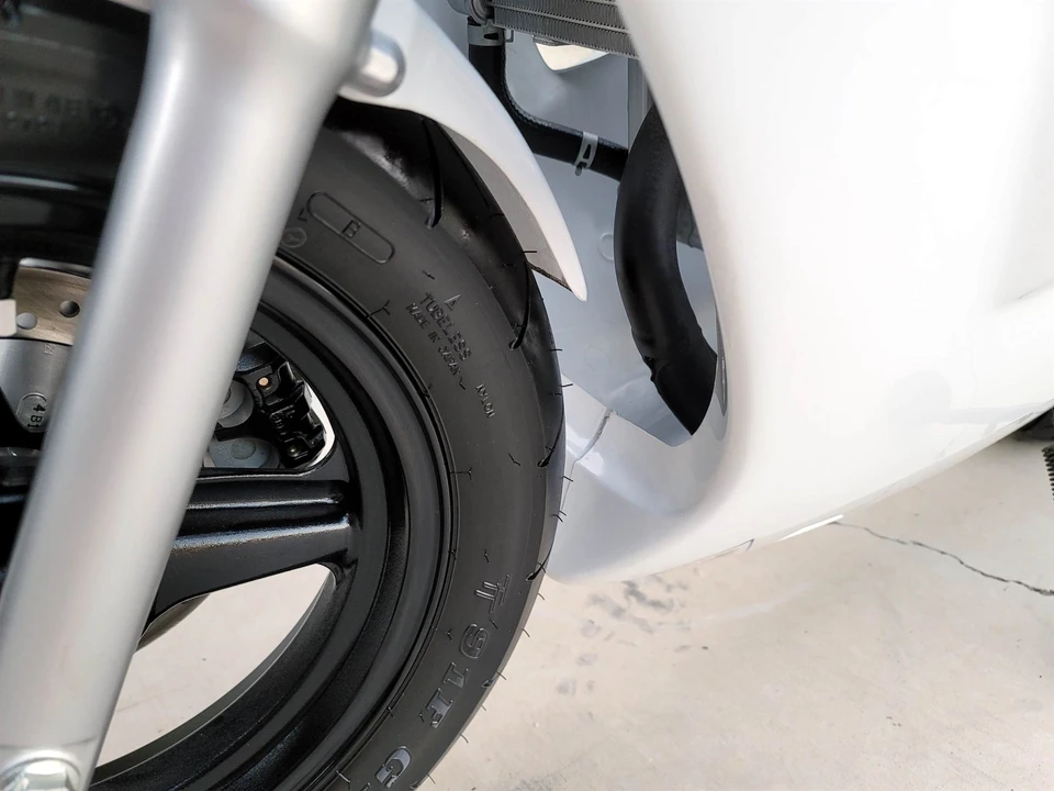 2004 Honda NSR - Image 26 of 31