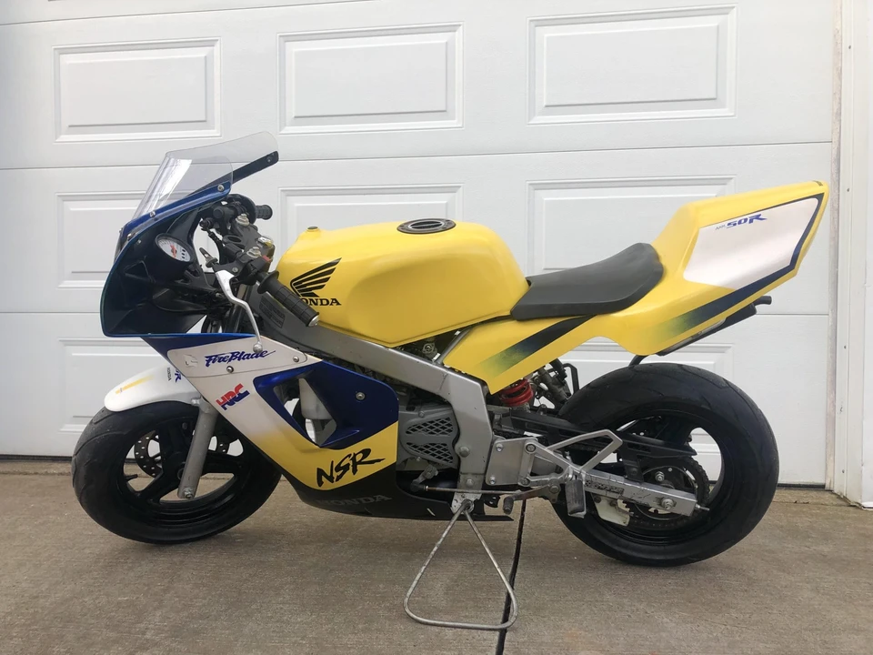2004 Honda NSR - Image 2 of 31