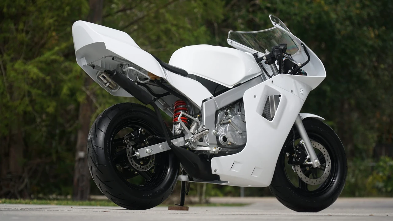 2004 Honda NSR - Image 9 of 31