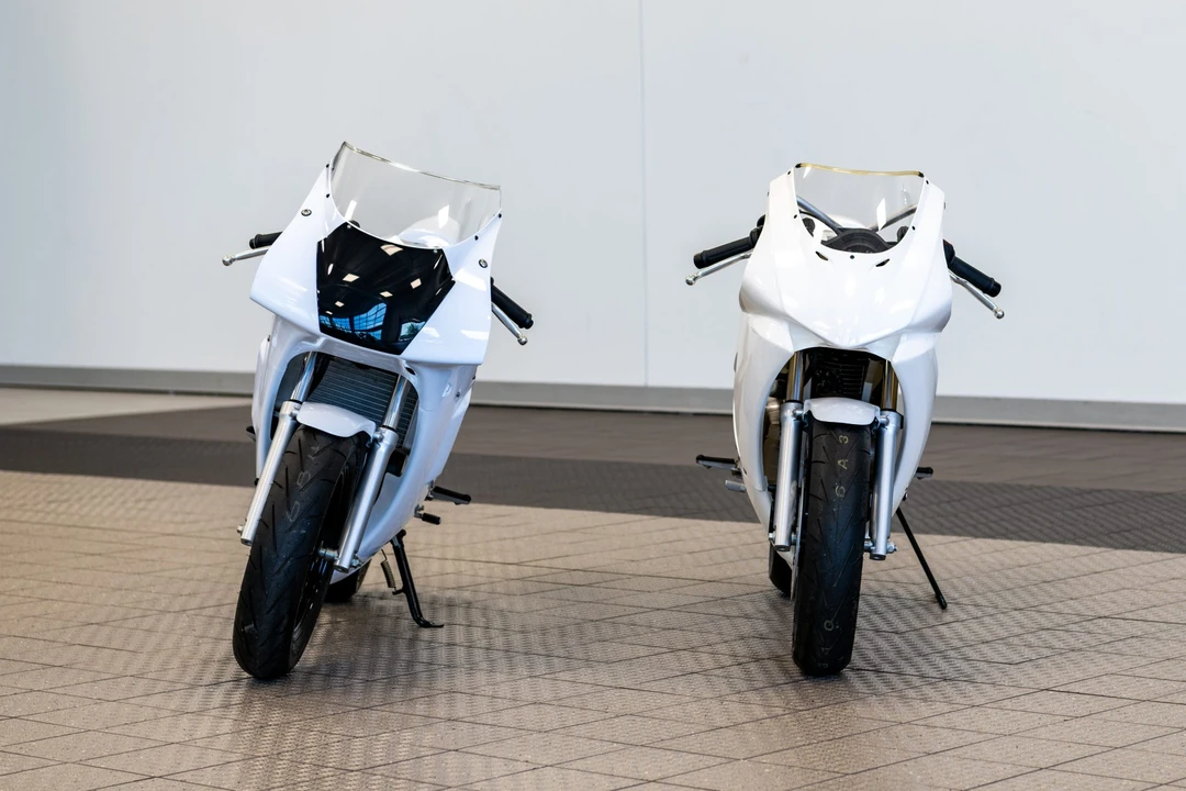 2004 Honda NSR - Image 13 of 31