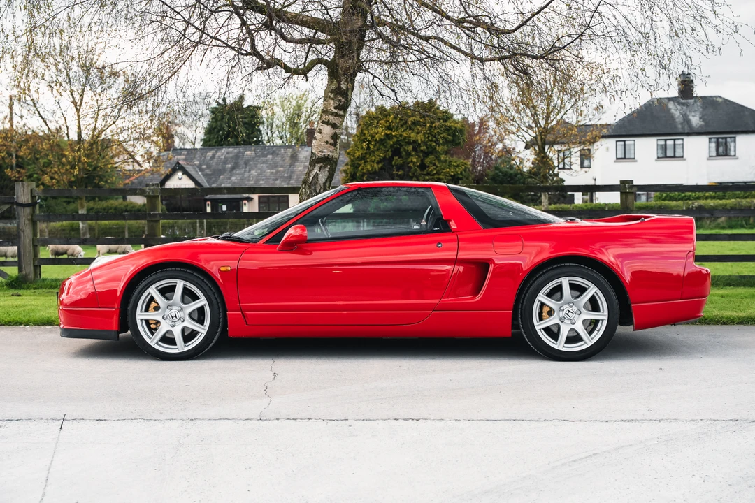 2004 Acura NSX - Image 8 of 31