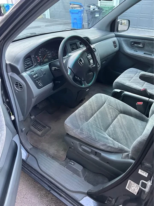 2004 Honda Odyssey - Image 5 of 8