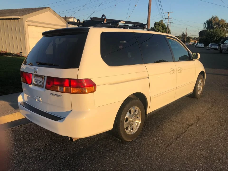 2004 Honda Odyssey - Image 2 of 8