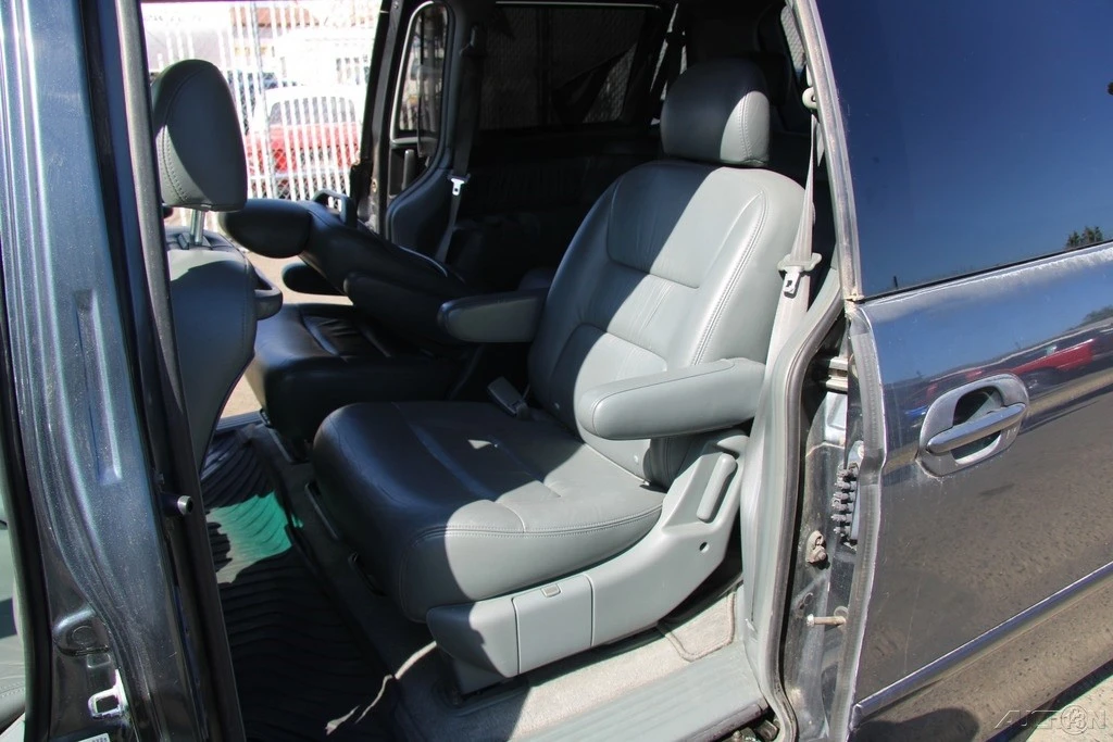 2004 Honda Odyssey - Image 19 of 21