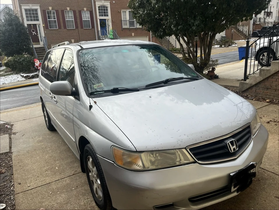 2004 Honda Odyssey - Image 2 of 13