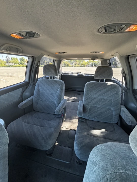 2004 Honda Odyssey - Image 14 of 14