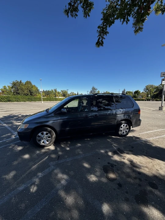 2004 Honda Odyssey - Image 2 of 14