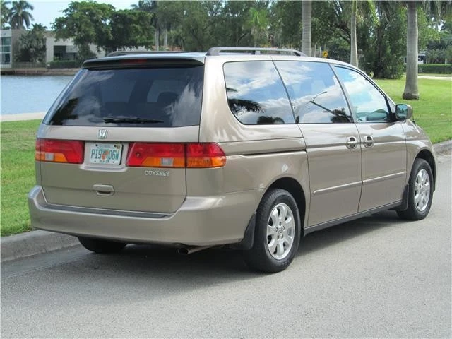 2004 Honda Odyssey - Image 2 of 12