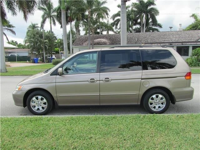 2004 Honda Odyssey - Image 8 of 12