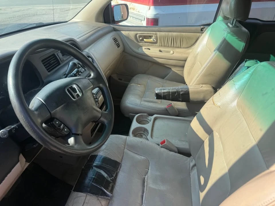 2004 Honda Odyssey - Image 3 of 3