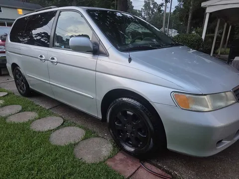 2004 Honda Odyssey EX-L w/DVD Res Minivan 4D