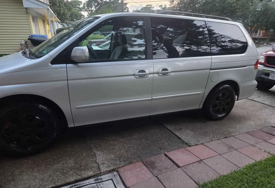 2004 Honda Odyssey - Image 8 of 20