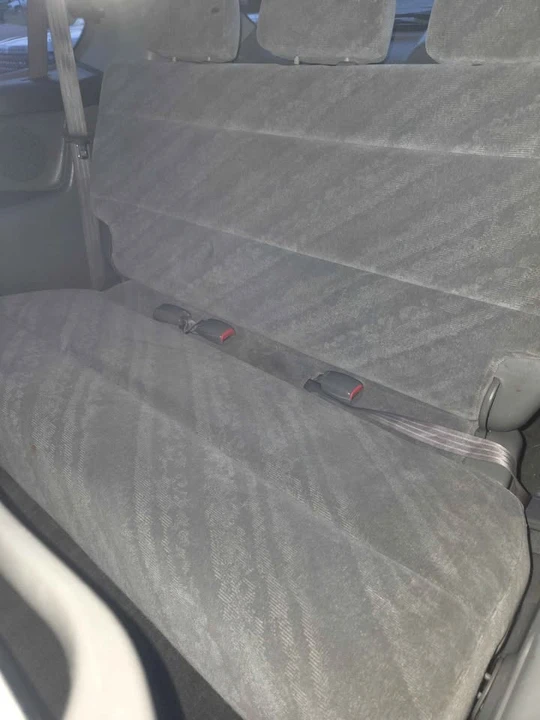 2004 Honda Odyssey - Image 15 of 20