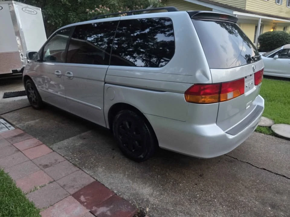 2004 Honda Odyssey - Image 10 of 20