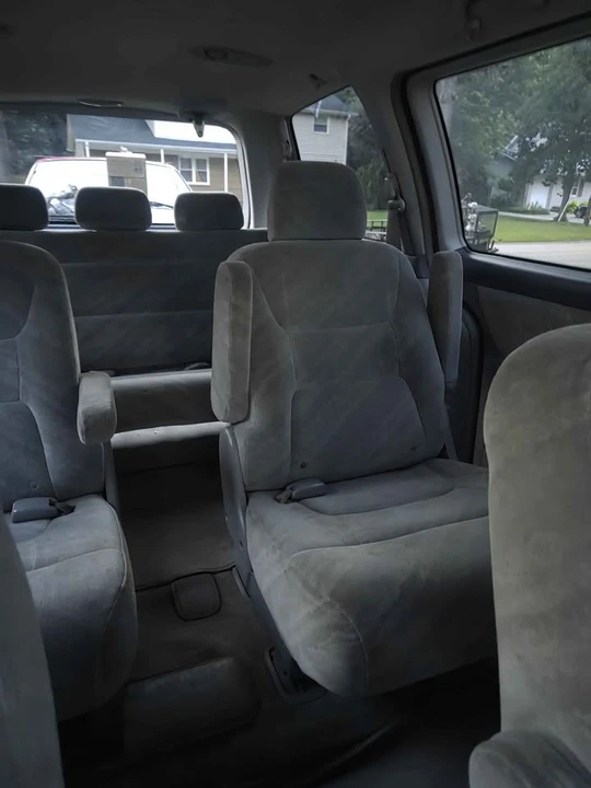 2004 Honda Odyssey - Image 4 of 20