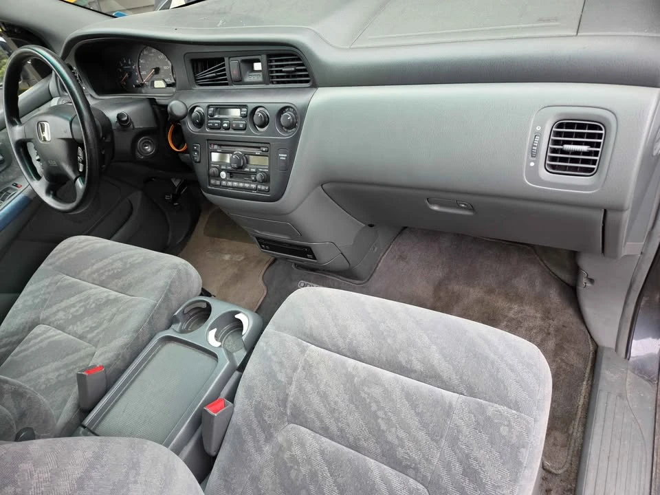 2004 Honda Odyssey - Image 11 of 14
