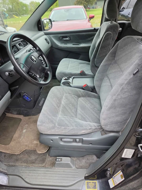 2004 Honda Odyssey - Image 9 of 14