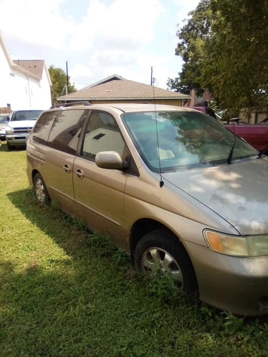 2004 Honda Odyssey - Image 2 of 4