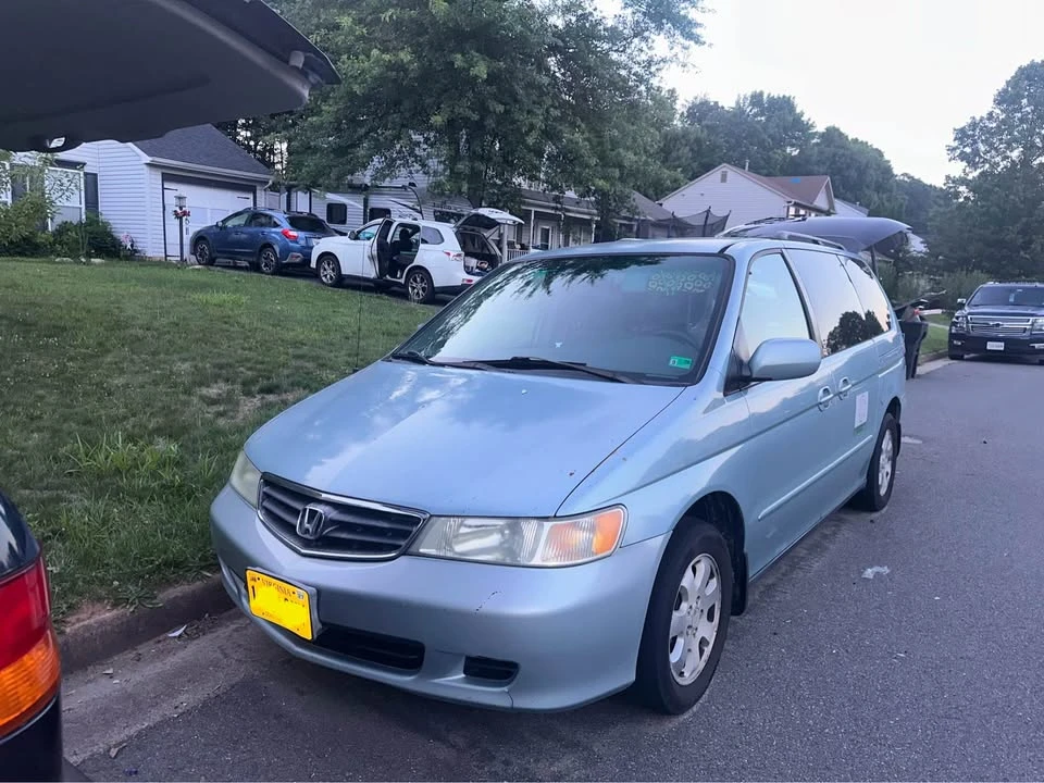 2004 Honda Odyssey - Image 2 of 6
