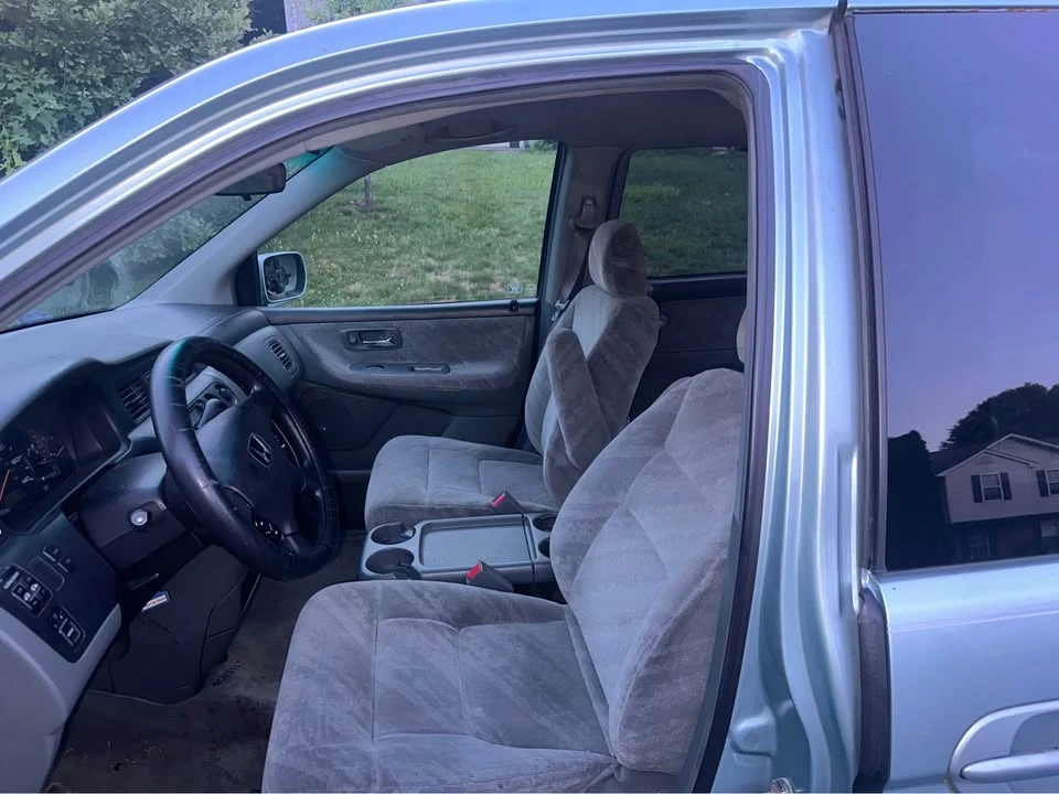 2004 Honda Odyssey - Image 3 of 6