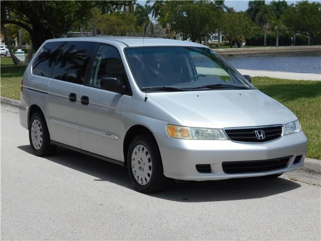 2004 Honda Odyssey - Image 2 of 12