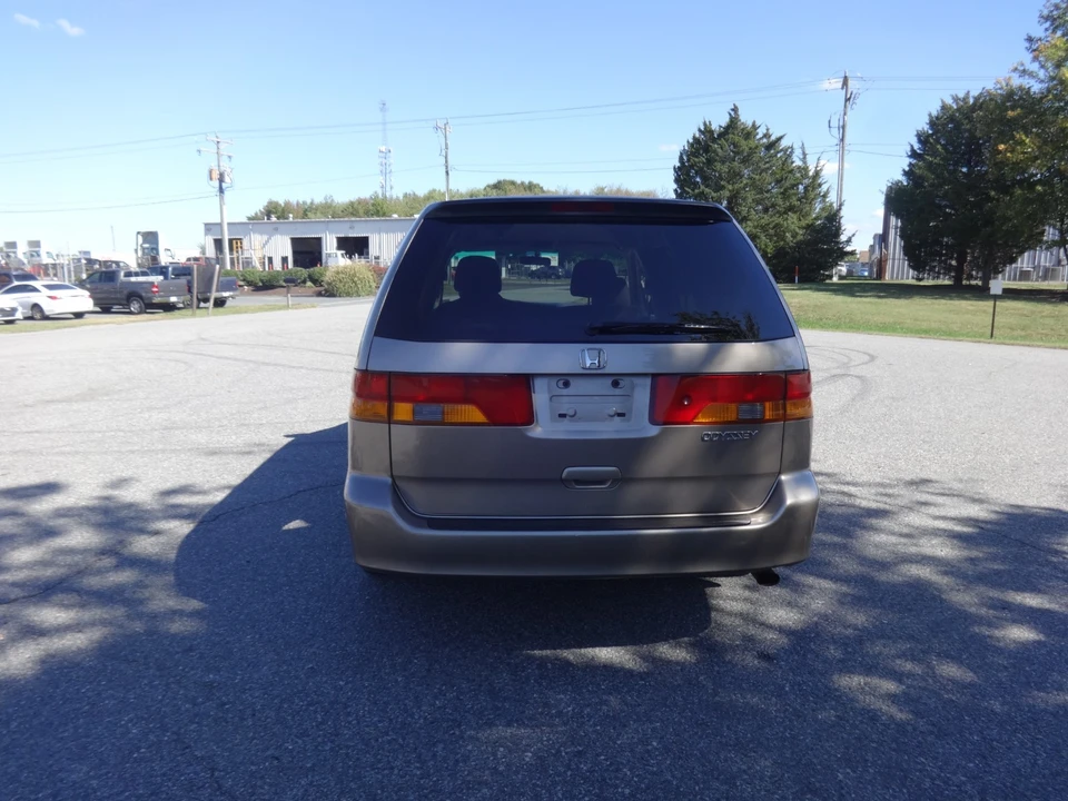 2004 Honda Odyssey - Image 9 of 20