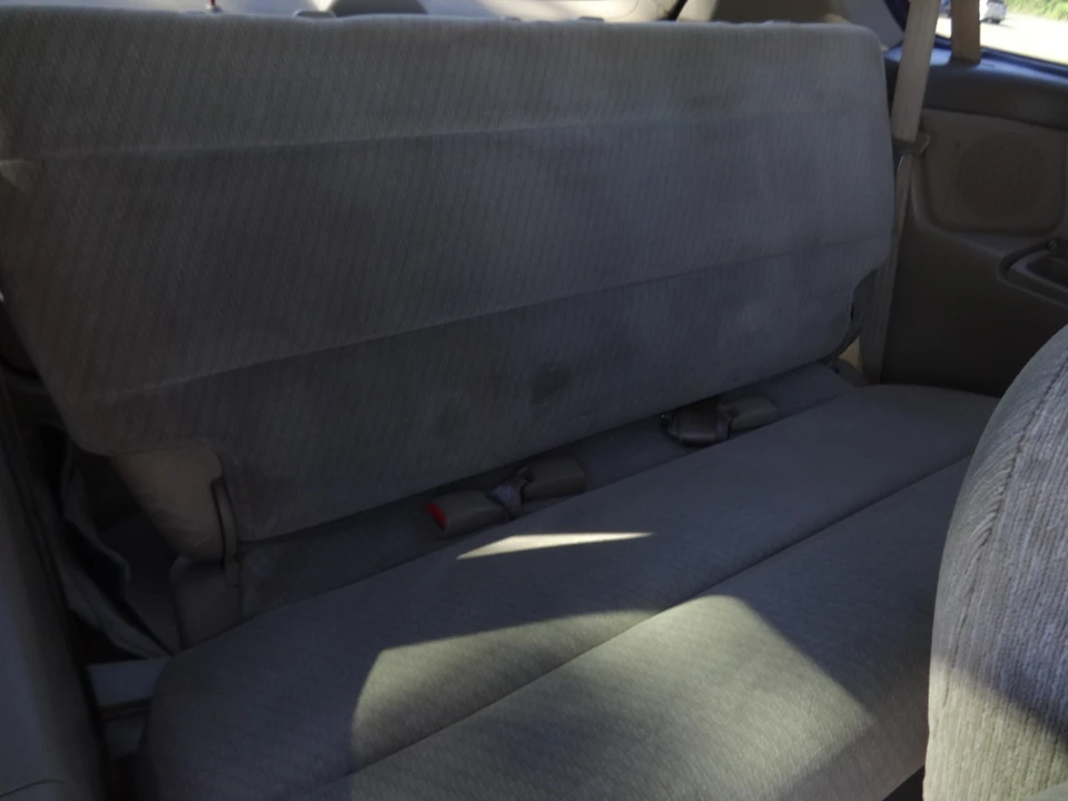 2004 Honda Odyssey - Image 19 of 20